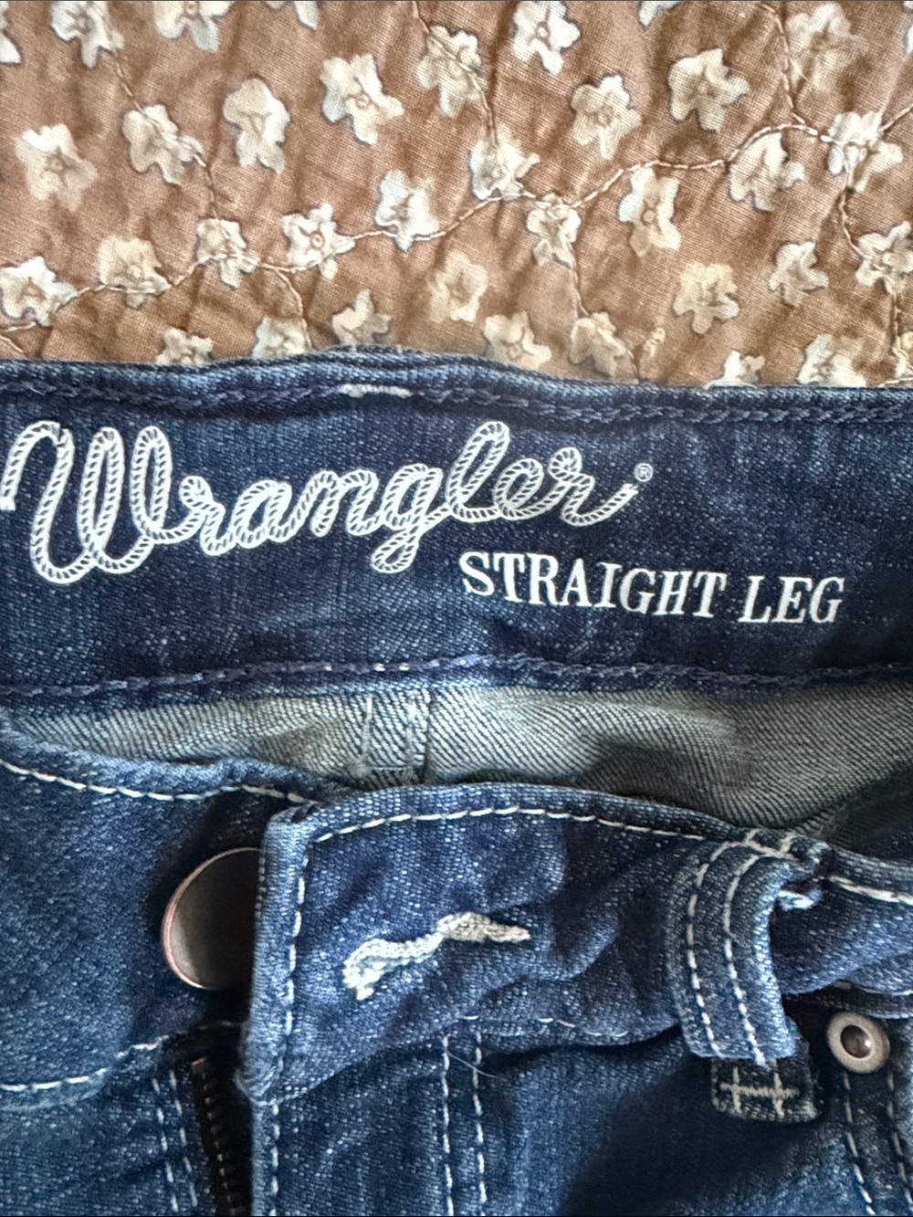 Wrangler Straight Leg Jeans in Medium Blue Denim